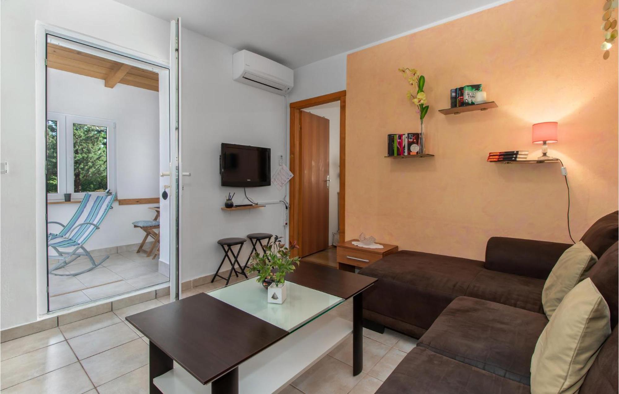 Nice Apartment In Smrika With Kitchen المظهر الخارجي الصورة